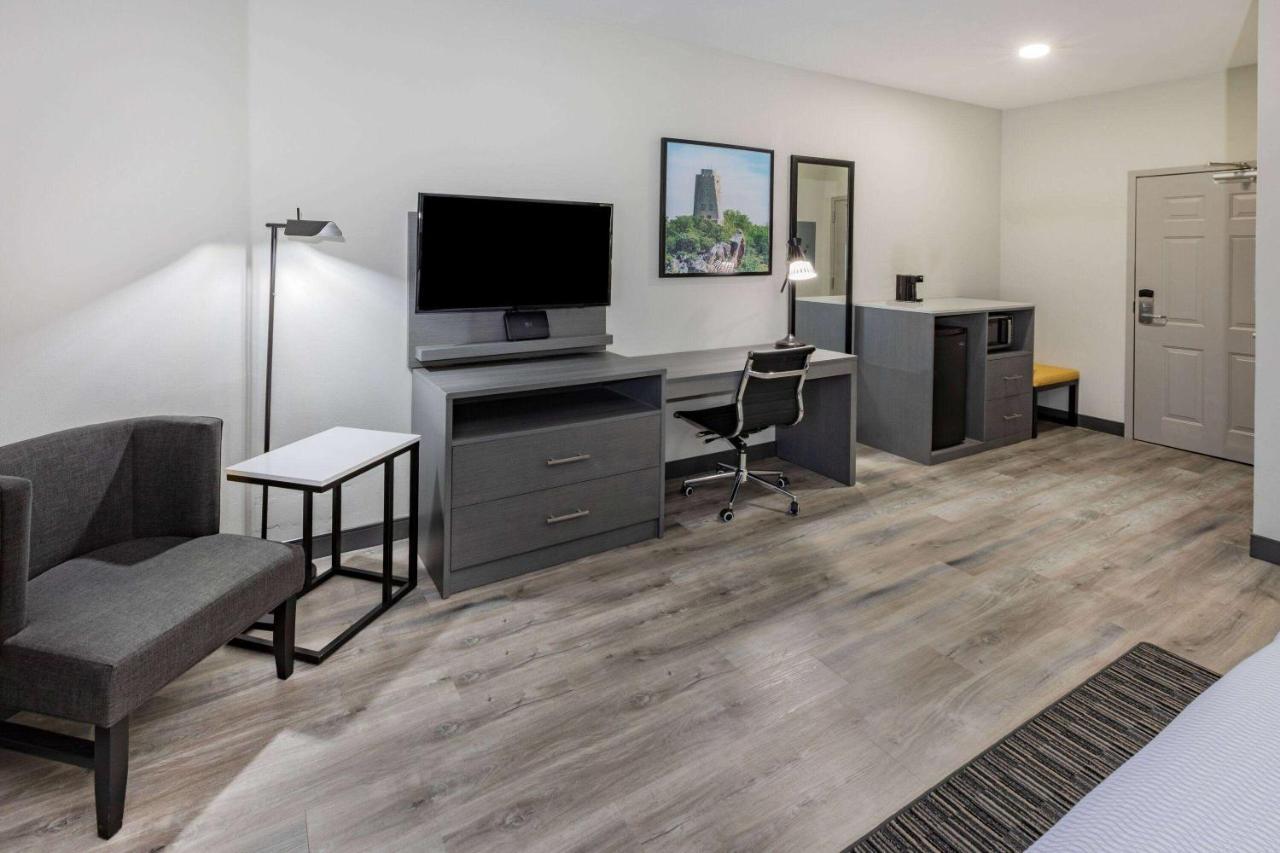 La Quinta Inn & Suites By Wyndham Ardmore Εξωτερικό φωτογραφία